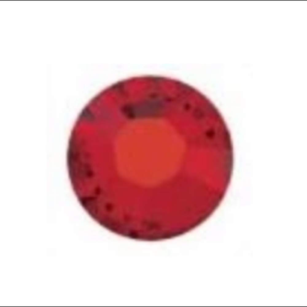 Swarovski • Color: Light Siam, 2028 XILION Rose Hotfix Rhinestones - Picture 4 of 15
